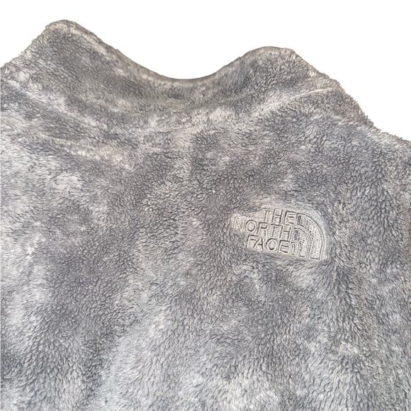 The North Face Women's Soft Gray Teddy Jacket - Picture 10 of 10